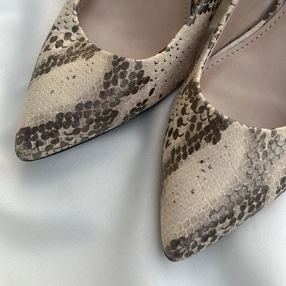 Vince Camuto Cream & Silver Snakeskin Kitten Heel Pumps - Picture 7 of 8